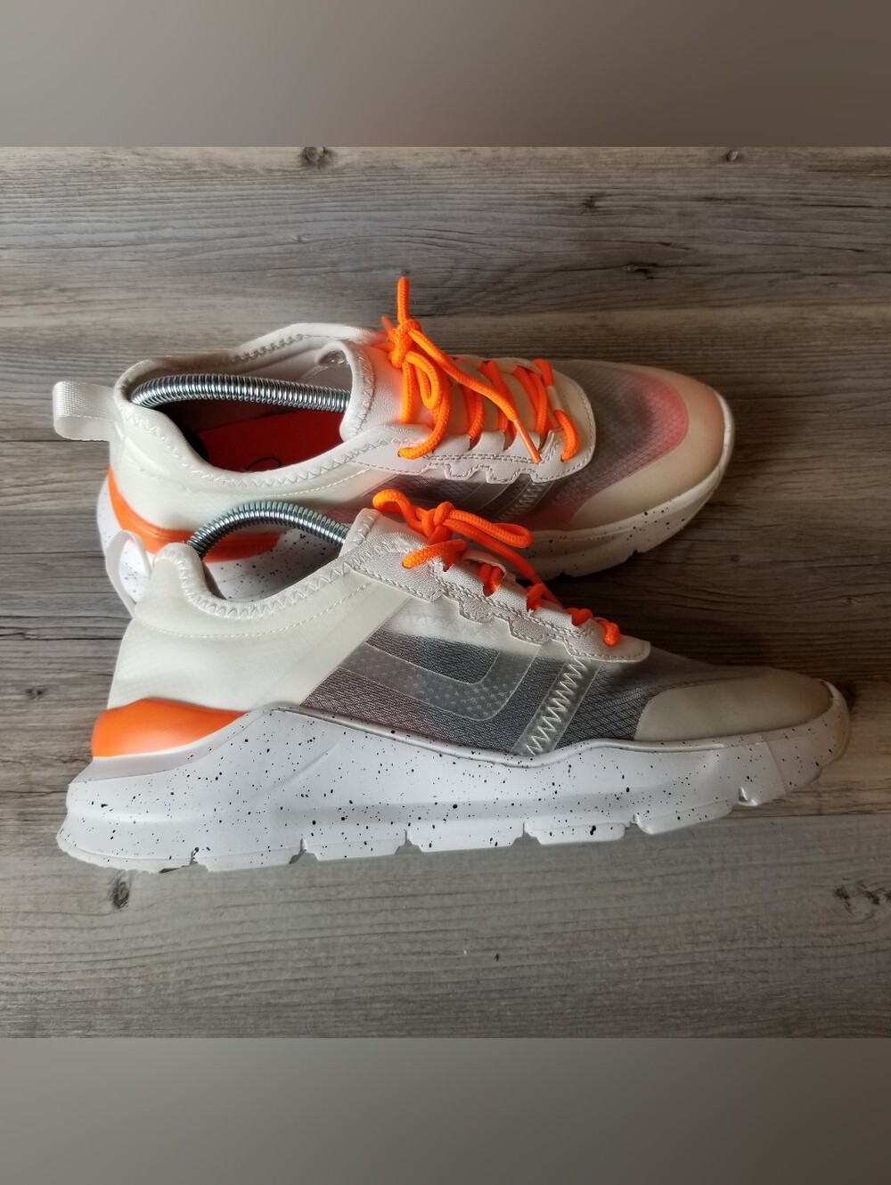 K-Pop Transparent Panel Lace-Up Speckle Midsole Running Atletic Sneakers NWOT